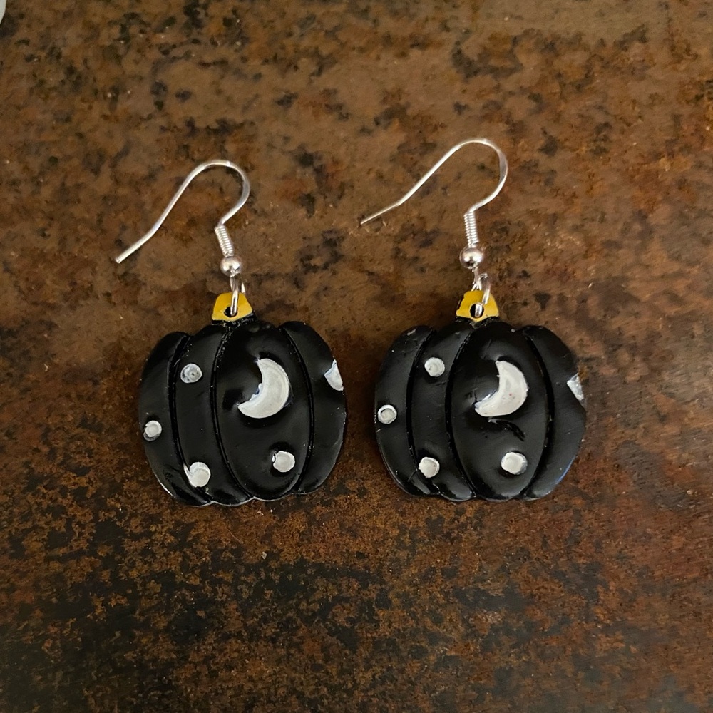 🔥SALE🔥2/$20 Moonlit Pumpkin Earrings W/ .925 Sterling Silver Earring Wires - Picture 2 of 2